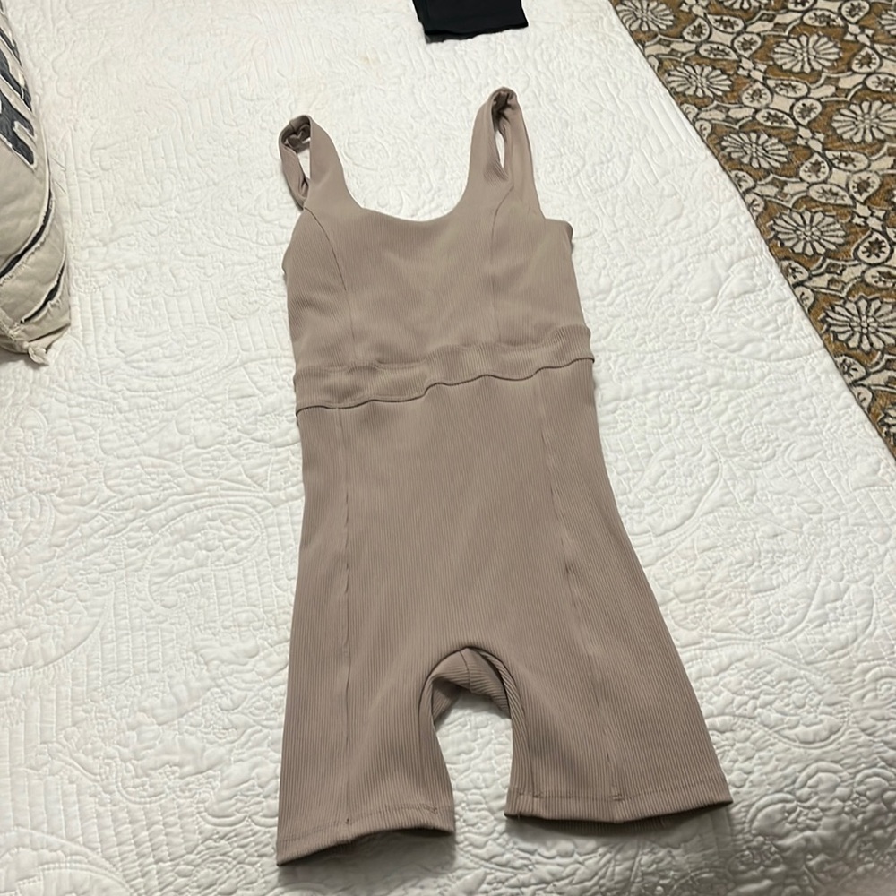 Basin + Range romper